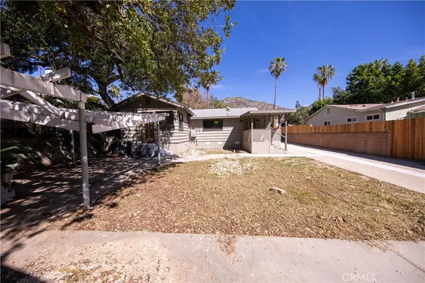 $1,600,000 | 600 East Sierra Madre Boulevard, Sierra Madre, CA 91024