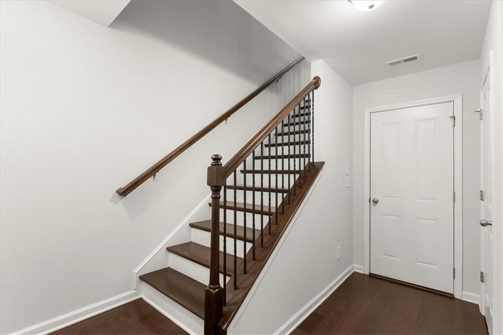 7528 Highlands Point Atlanta, GA 30328 - Photo 19 of 34