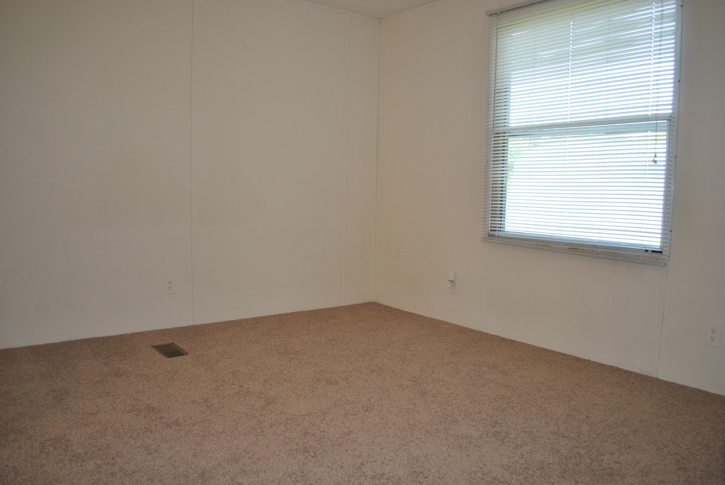 9140 Taylor Road Orient, OH 43146 - Photo 5 of 10 Gallery Image 5
