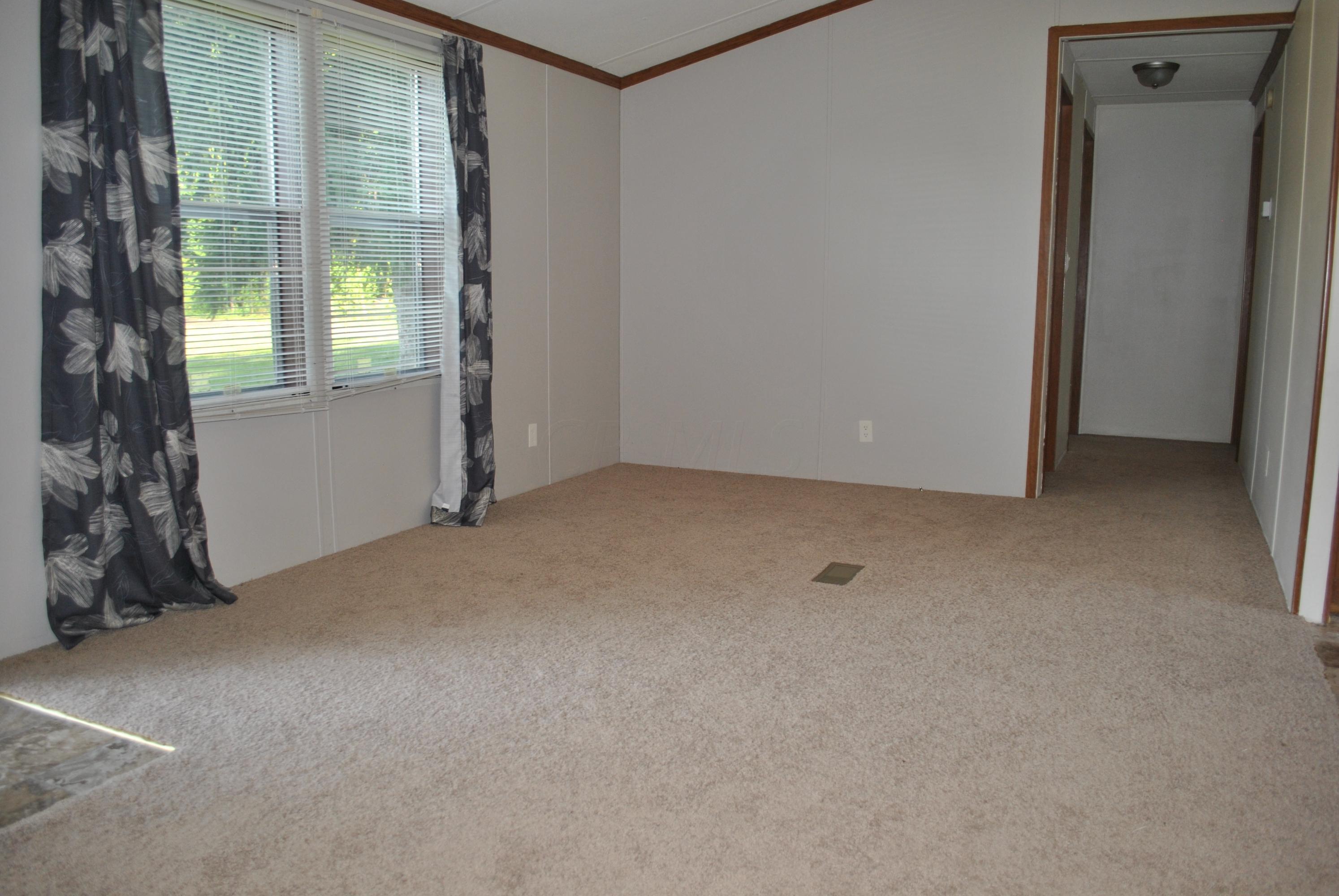 9140 Taylor Road Orient, OH 43146 - Photo 8 of 10 Gallery Image 8