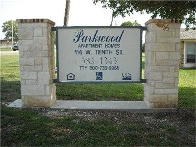 $625 | 114 West 10th Street, Nixon, TX 78140