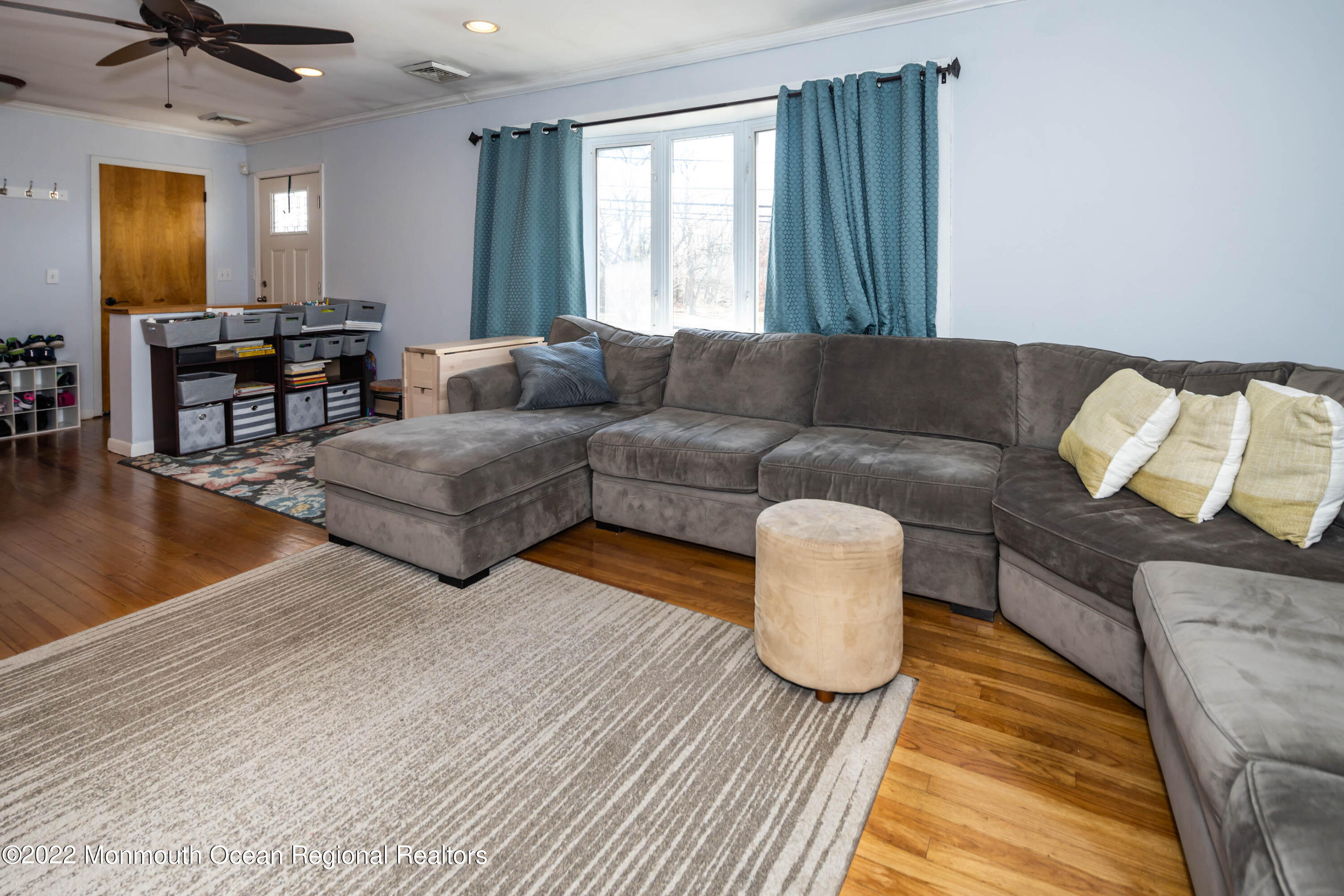 654 Wayside Road Neptune Township, NJ 07753 - Photo 6 of 31 06_Living Room-4