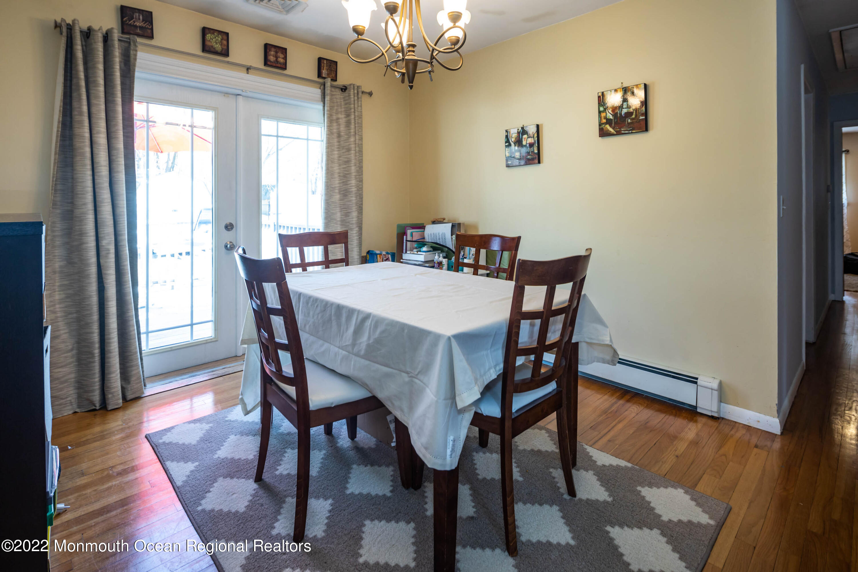 654 Wayside Road Neptune Township, NJ 07753 - Photo 9 of 31 09_Dining Room
