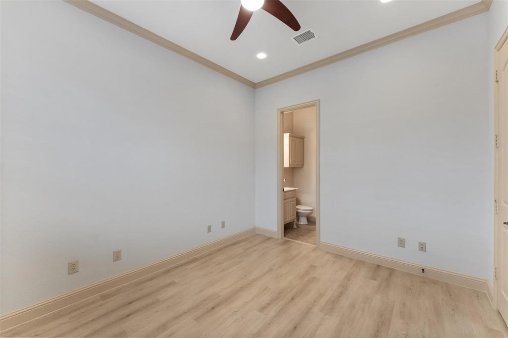 7245 Parkwood Boulevard Plano, TX 75024 - Photo 6 of 32