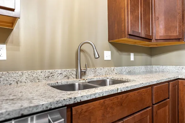 $282,400 | 588 Fuller Lane, Belvidere, IL 61008