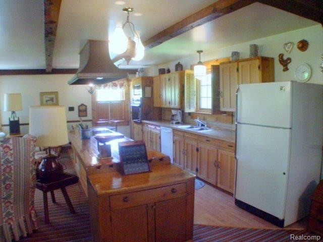 1156 South Hacker Road Brighton, MI 48114 - Photo 6 of 19 kitchen