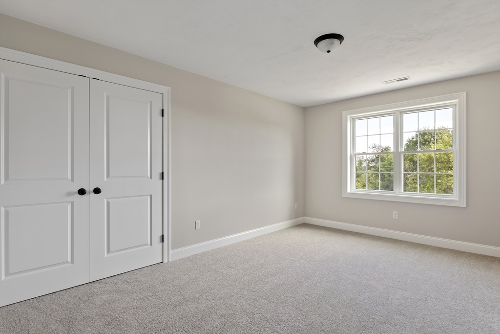 77 Upland Street Worcester, MA 01607 - Photo 13 of 15