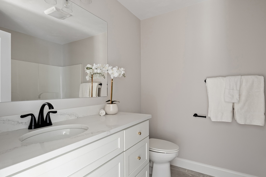 77 Upland Street Worcester, MA 01607 - Photo 14 of 15