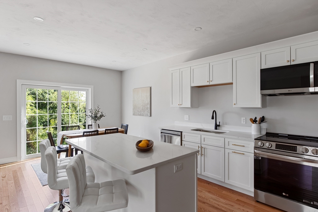 77 Upland Street Worcester, MA 01607 - Photo 6 of 15