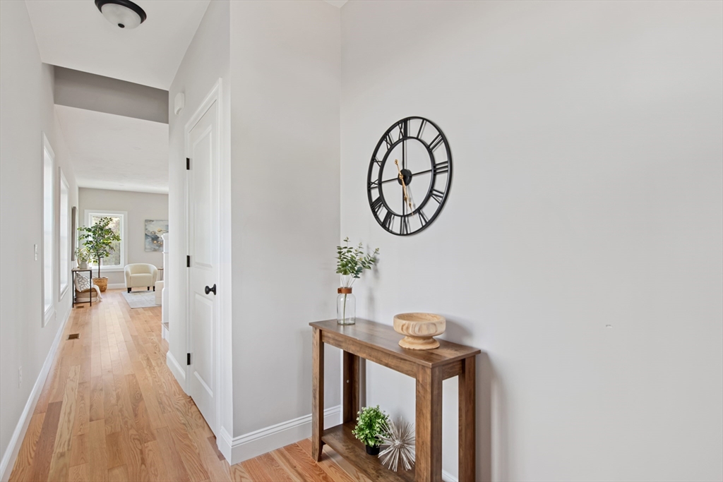 77 Upland Street Worcester, MA 01607 - Photo 7 of 15