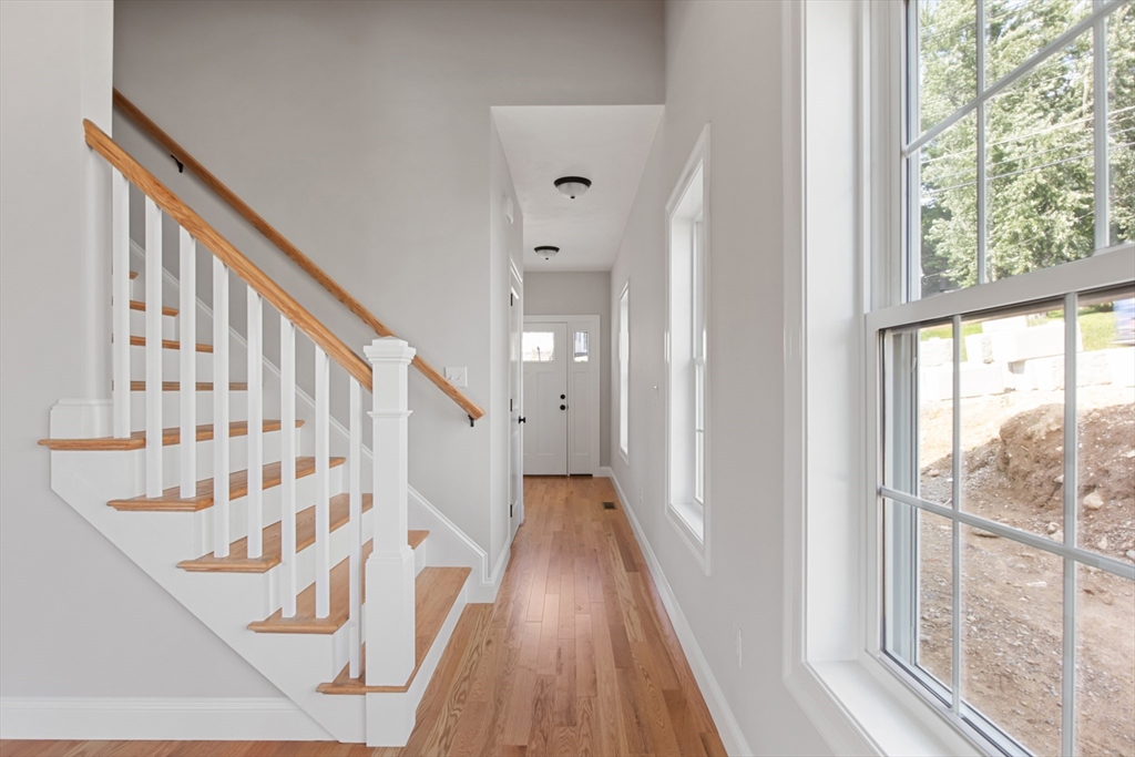 77 Upland Street Worcester, MA 01607 - Photo 8 of 15