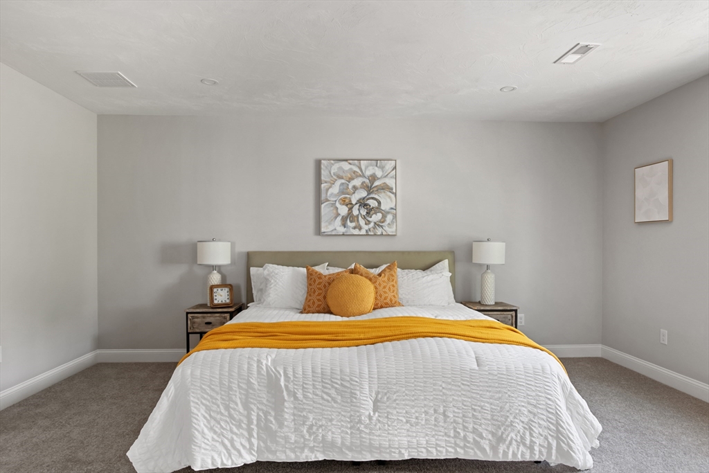 77 Upland Street Worcester, MA 01607 - Photo 9 of 15