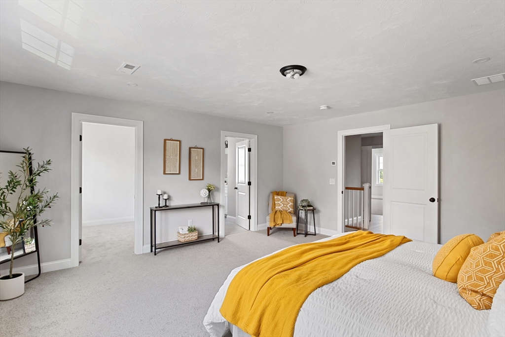 77 Upland Street Worcester, MA 01607 - Photo 10 of 15