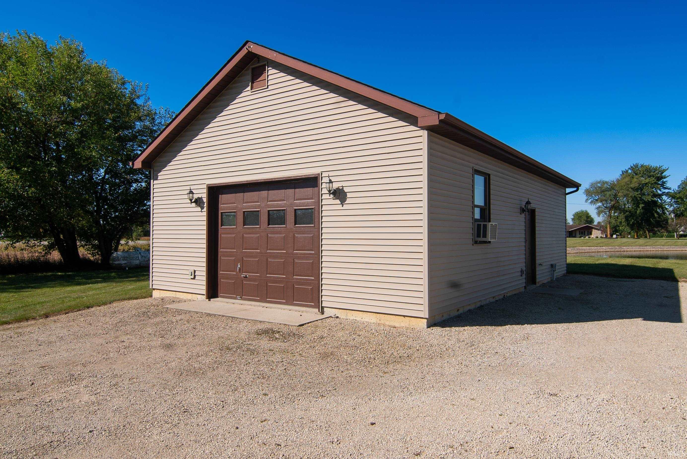 5828 East 150 North Decatur, IN 46733 - Photo 6 of 36