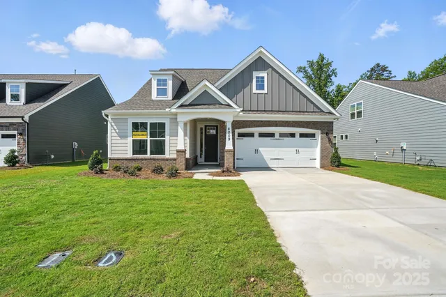 $541,500 | 4009 Grace Pointe Drive, Wesley Chapel, NC 28079