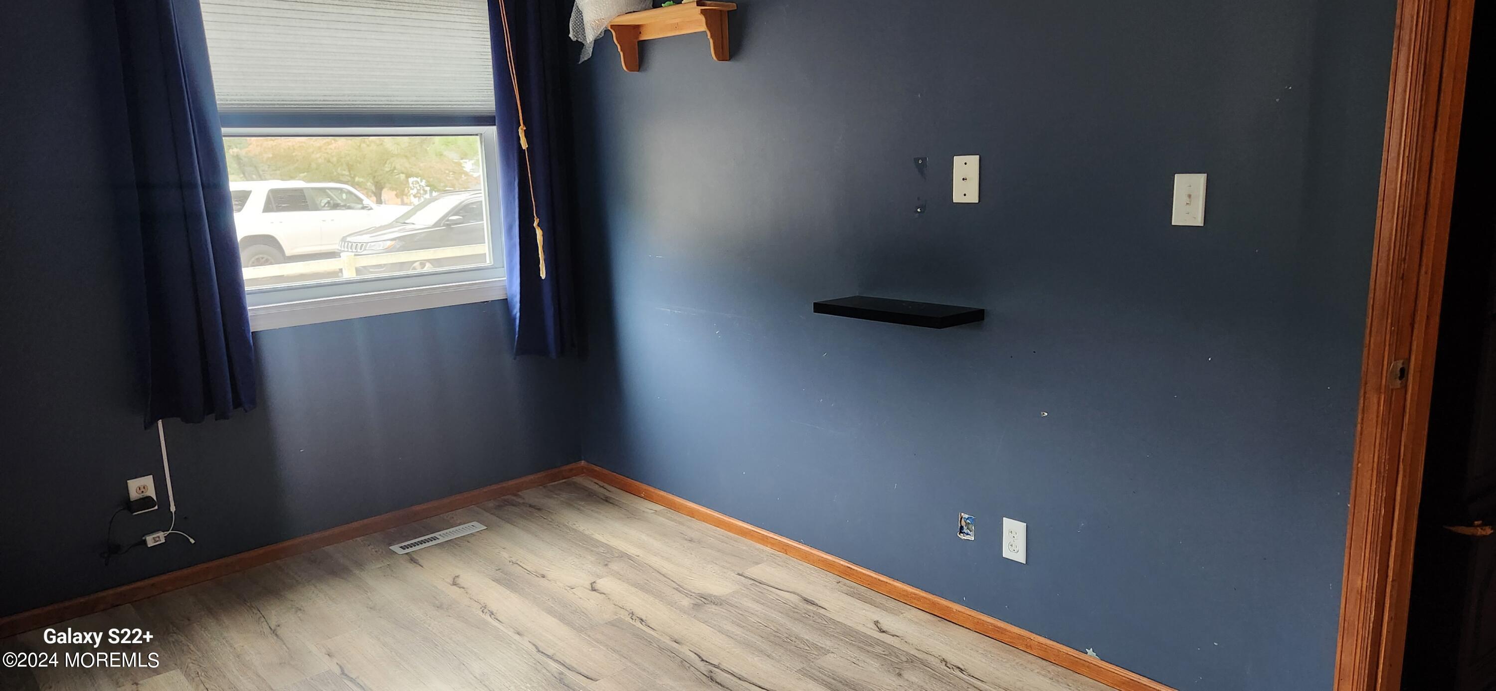 8 Hemlock Road Howell, NJ 07731 - Photo 16 of 42 20240925_121126