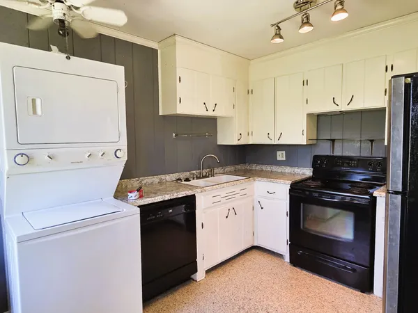 $1,800 | 101 West Hillwood Drive, Unit A, Nashville, TN 37205