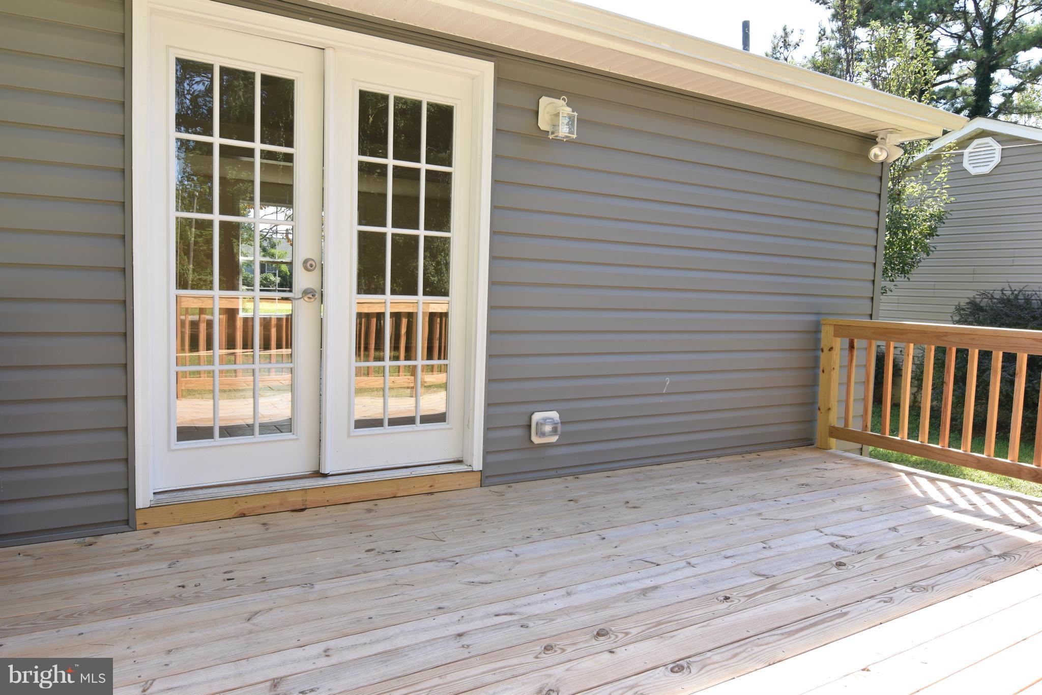 958 Crystal Rock Road Lusby, MD 20657 - Photo 15 of 30 Exterior (Rear)
