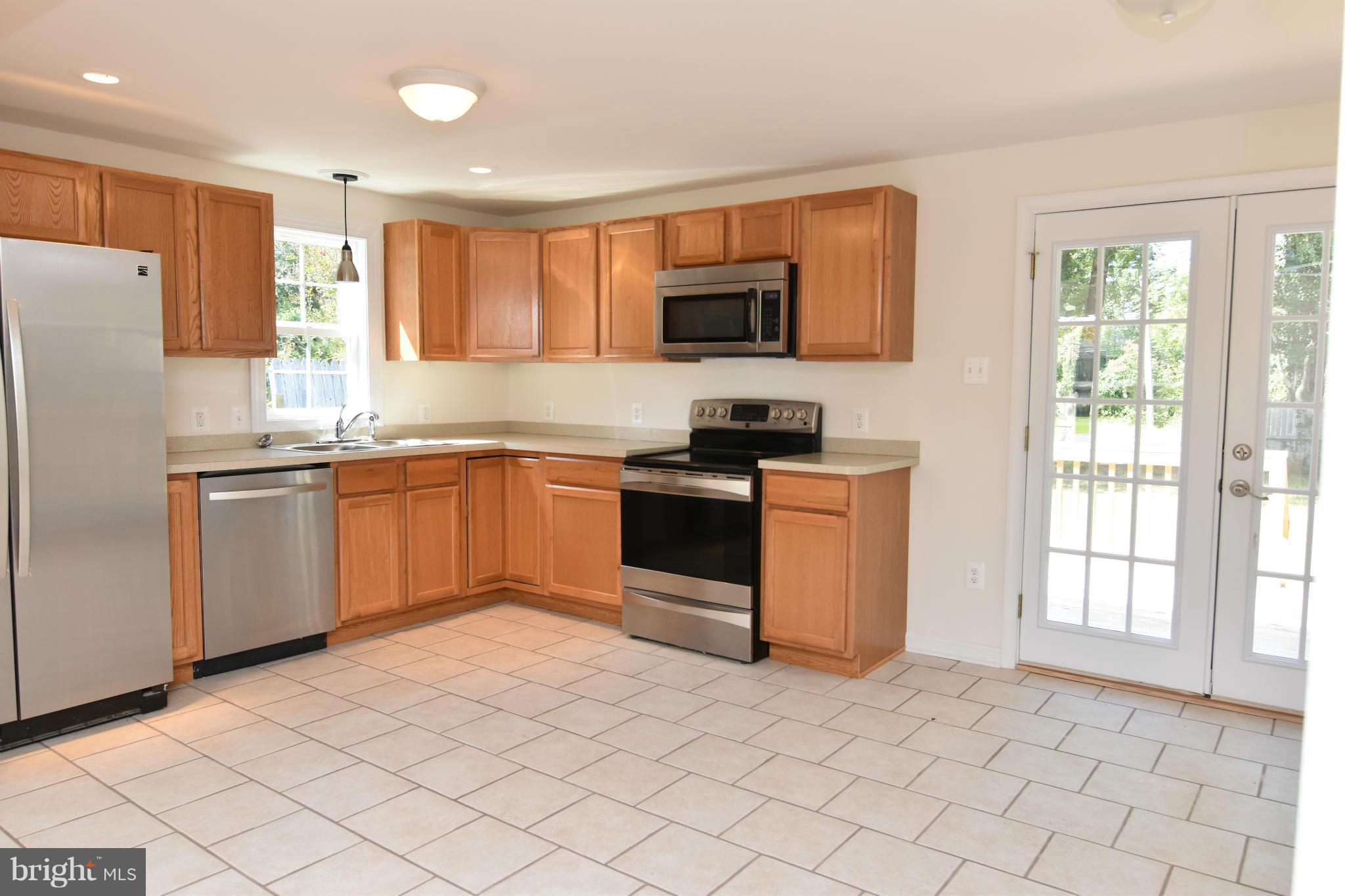 958 Crystal Rock Road Lusby, MD 20657 - Photo 6 of 30 Kitchen