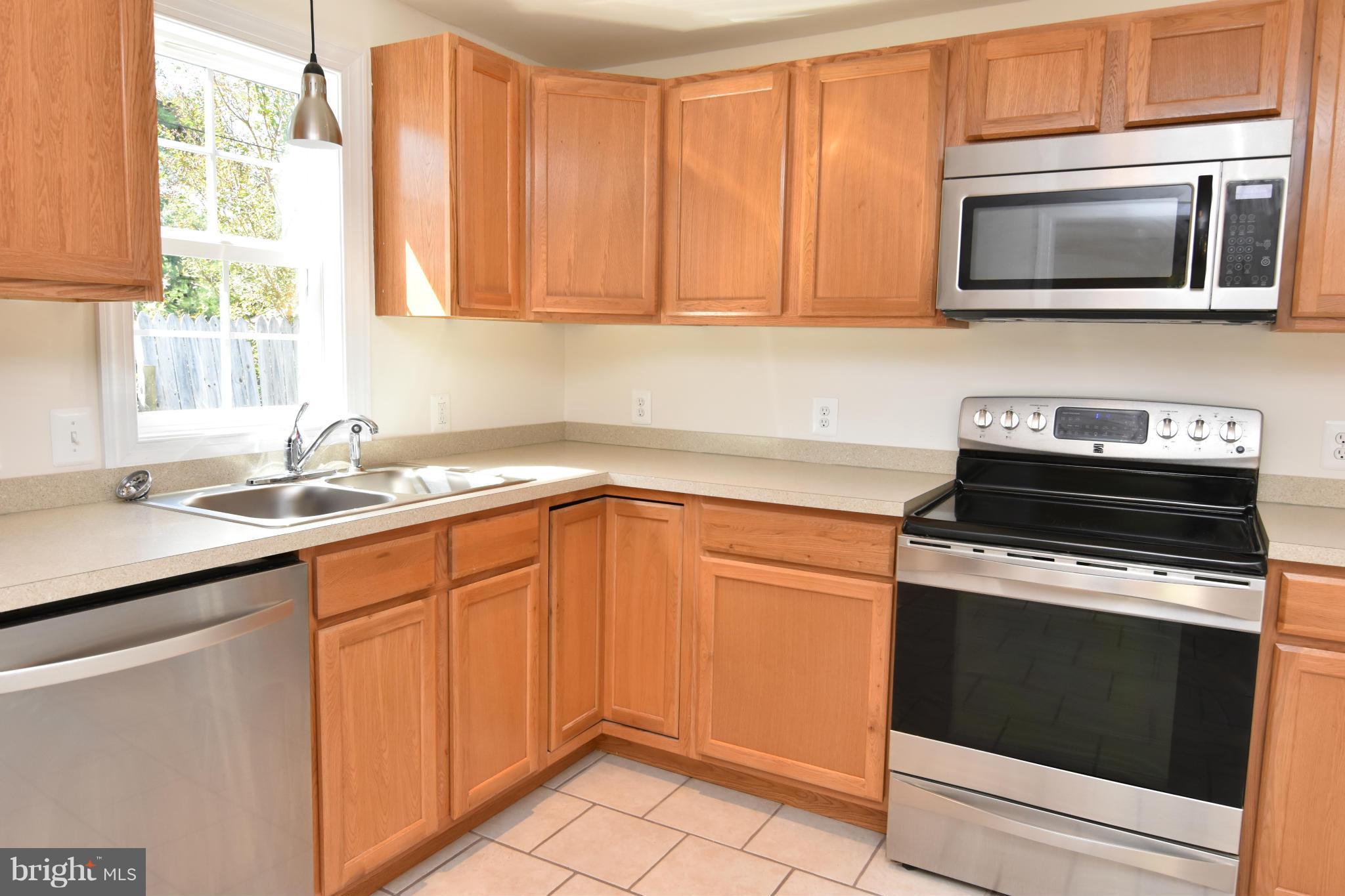 958 Crystal Rock Road Lusby, MD 20657 - Photo 7 of 30 Kitchen