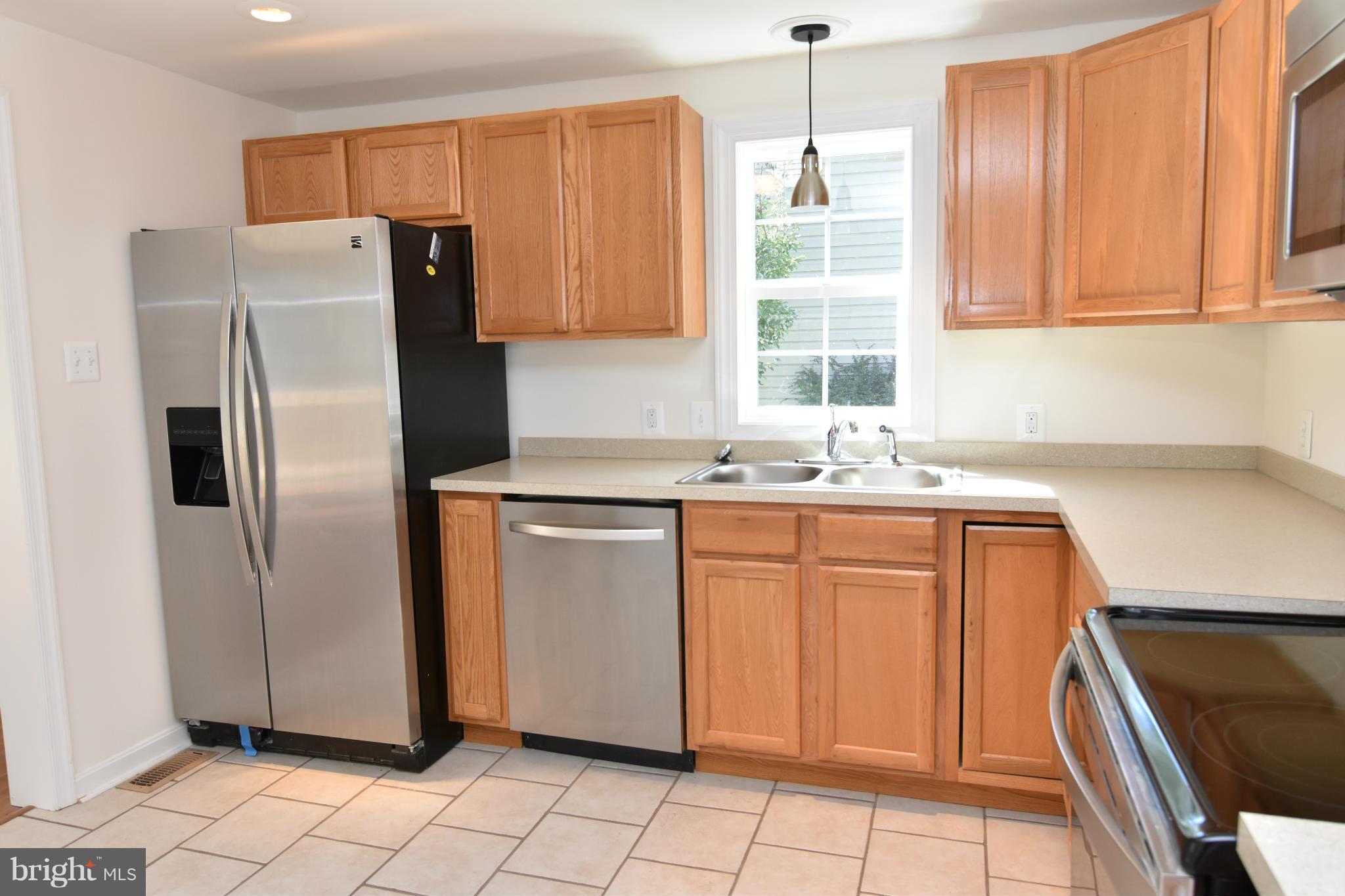 958 Crystal Rock Road Lusby, MD 20657 - Photo 9 of 30 Kitchen