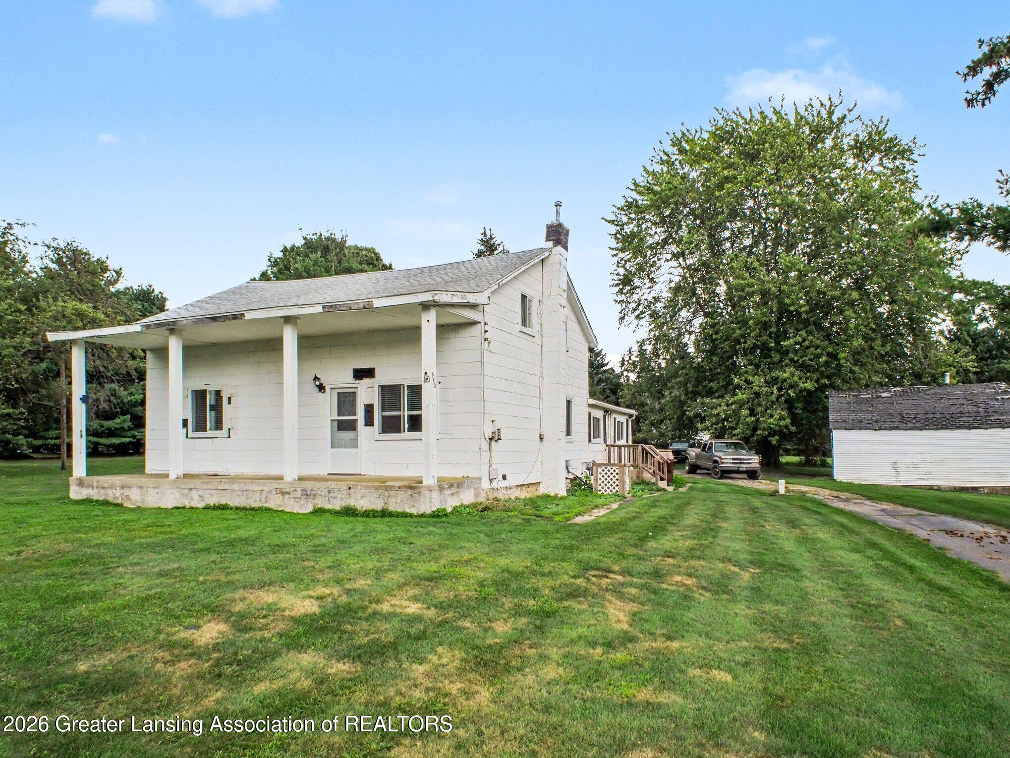 4050 Vanneter Road Williamston, MI 48895 - Photo 3 of 15 003_file_5380