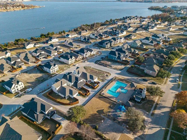 $549,999 | 5106 St Charles Drive, Rowlett, TX 75088