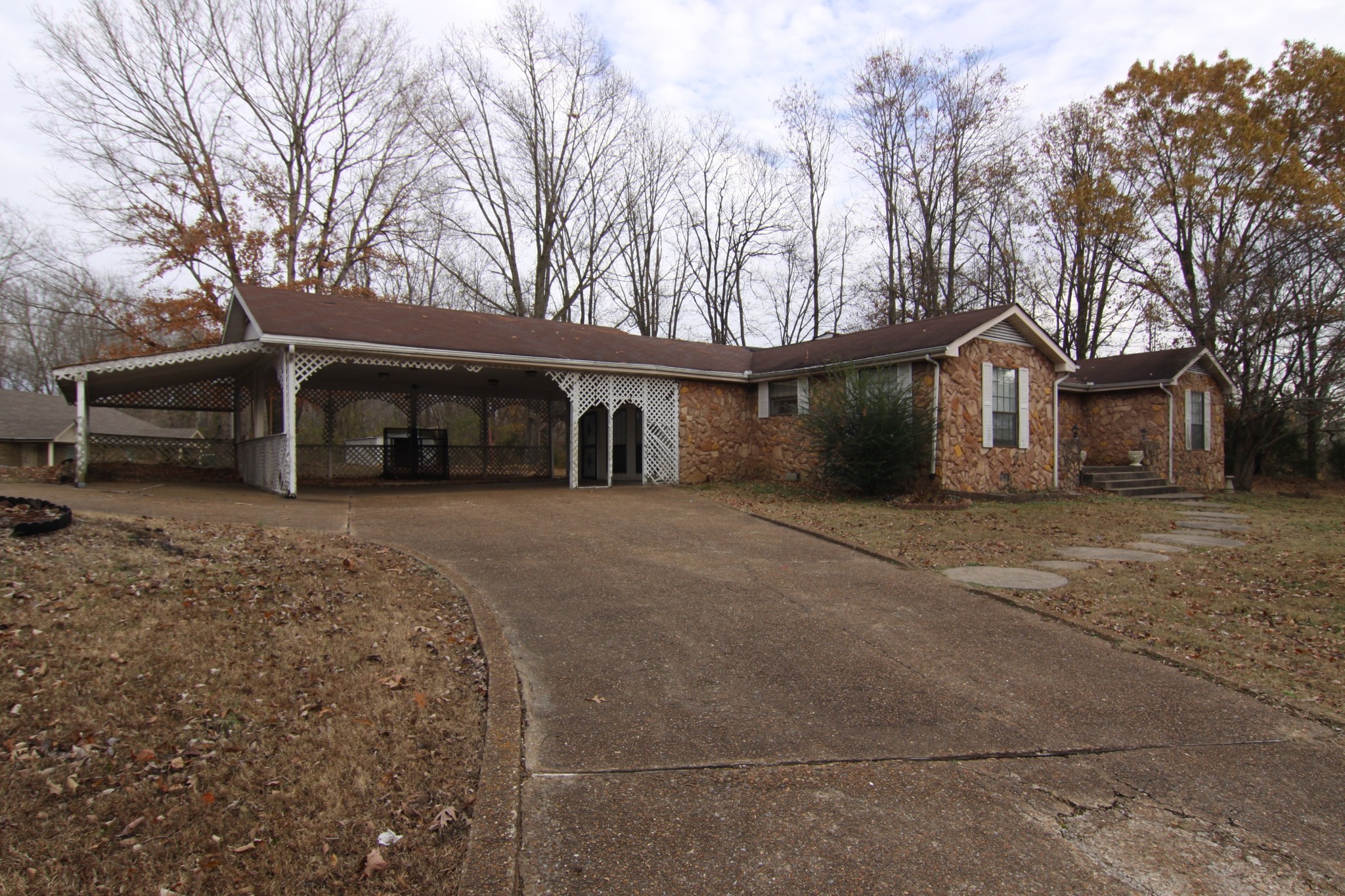 337 Rossview Road Clarksville, TN 37043 - Photo 2 of 22 a front view of a house with a yard and garage