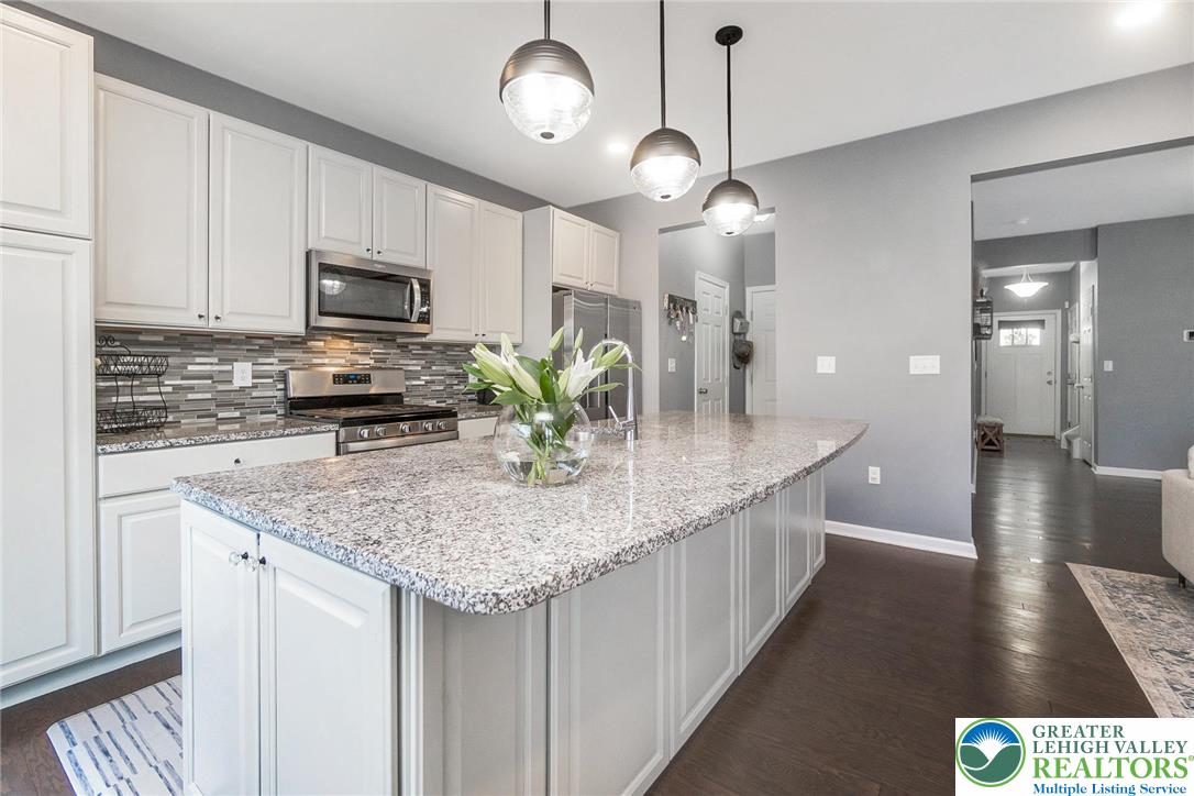 4491 Benjamin Court Emmaus, PA 18049 - Photo 12 of 42