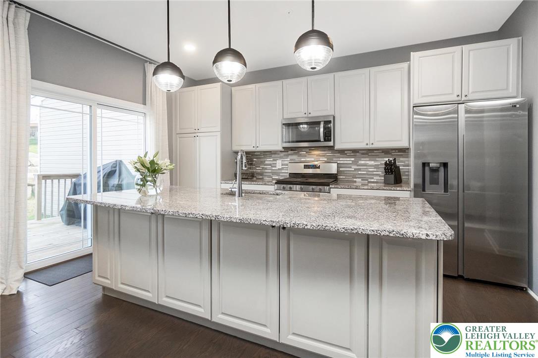4491 Benjamin Court Emmaus, PA 18049 - Photo 14 of 42