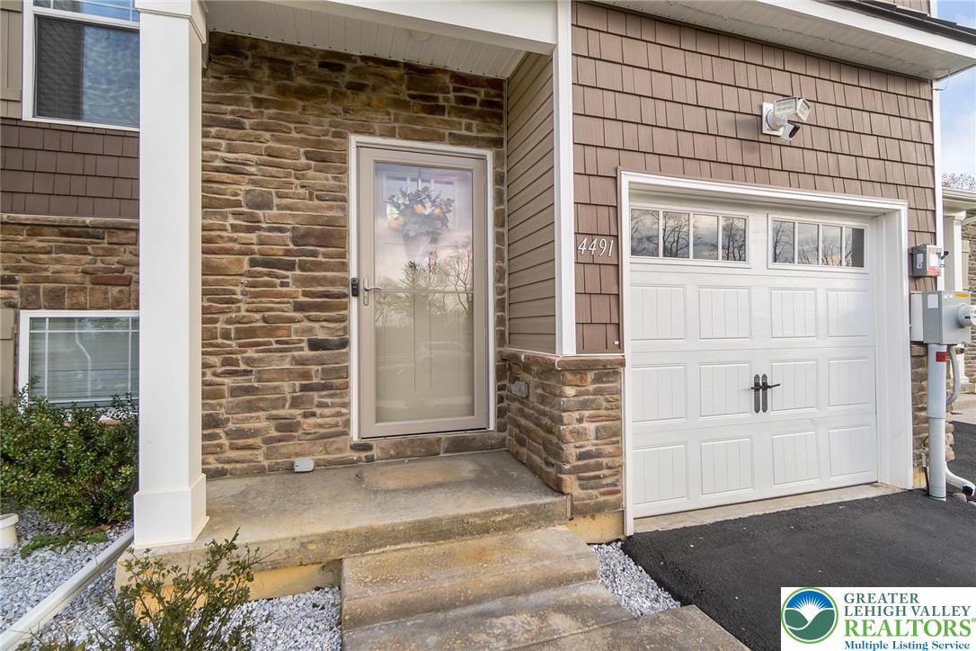 4491 Benjamin Court Emmaus, PA 18049 - Photo 3 of 42