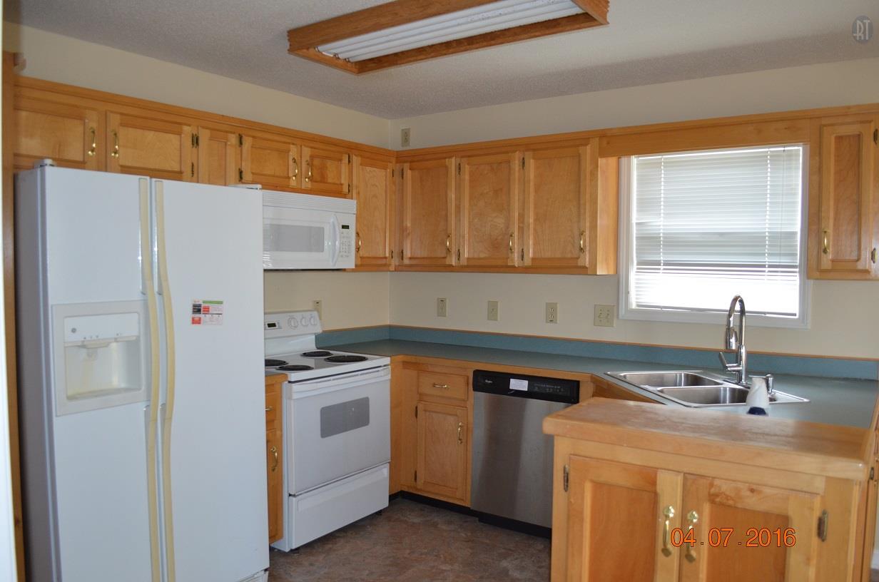 1646 Windriver Road Clarksville, TN 37042 - Photo 4 of 13 Gallery Image 4