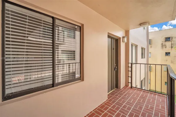 $2,600 | 8700 Southwest 133rd Avenue Road, Unit 312, Miami, FL 33183