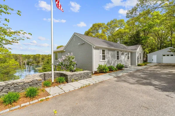 $1,785,000 | 162 Main Street, Osterville, MA 02655