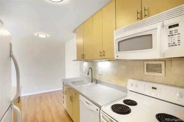 $350,000 | 3100 Cherry Creek S Drive, Unit 306, Denver, CO 80209