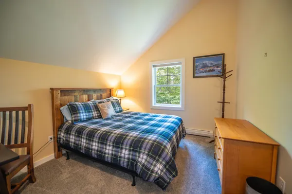 $2,100,000 | 121 Fannie Hill Drive, Wilmington, VT 05363