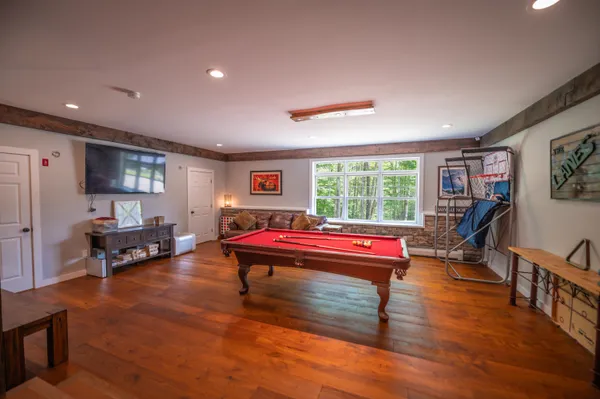 $2,100,000 | 121 Fannie Hill Drive, Wilmington, VT 05363