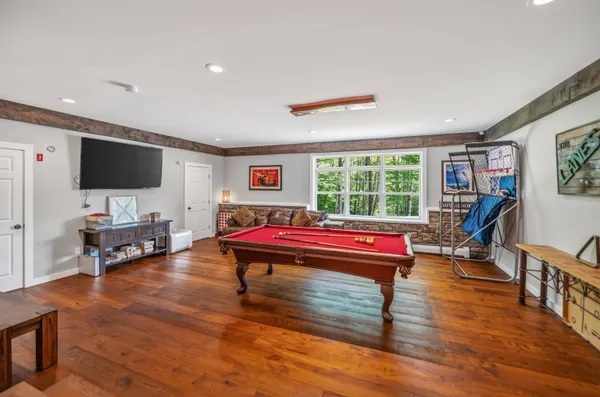 $2,100,000 | 121 Fannie Hill Drive, Wilmington, VT 05363