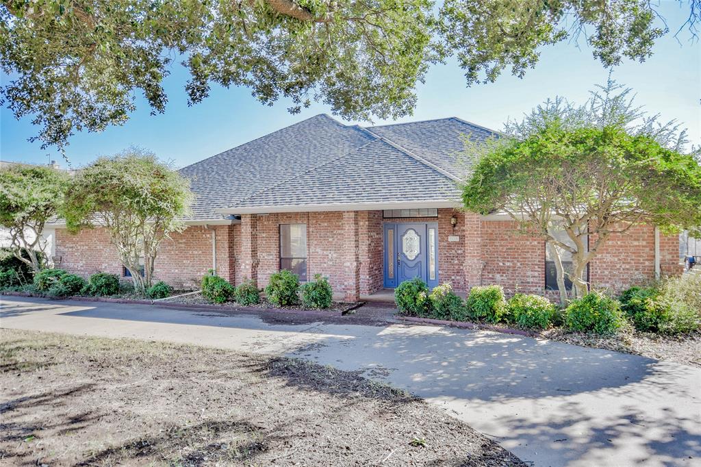 9110 Ravenswood Road Granbury, TX 76049 - Photo 5 of 40