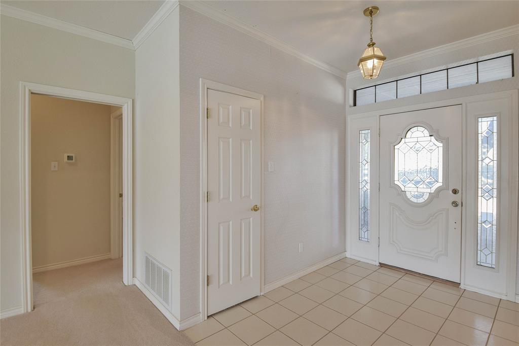 9110 Ravenswood Road Granbury, TX 76049 - Photo 7 of 40 Bright entry with tile floors