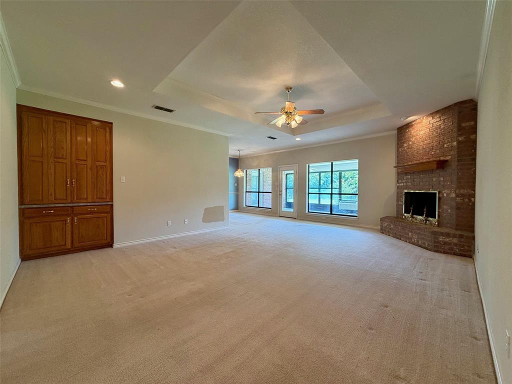 9110 Ravenswood Road Granbury, TX 76049 - Photo 10 of 40