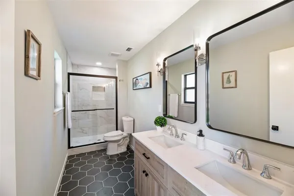 $300,000 | 1721 South Timber Court, Benbrook, TX 76126