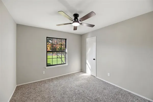 $300,000 | 1721 South Timber Court, Benbrook, TX 76126