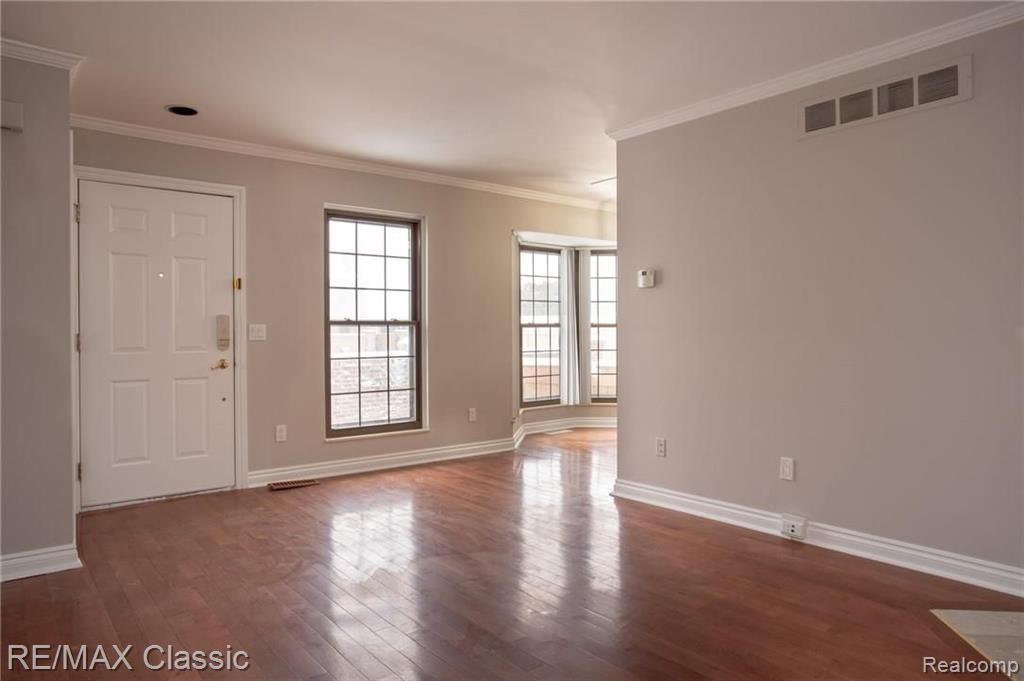 22130 Edgewater Novi, MI 48375 - Photo 12 of 22