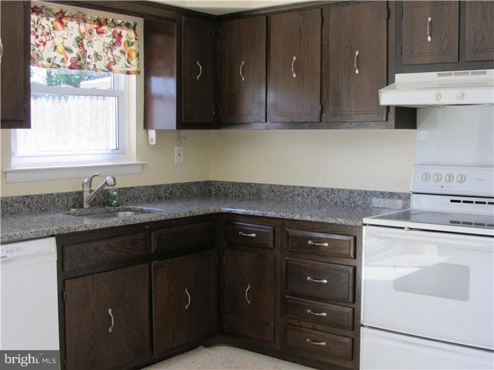 5223 Bay Road Bensalem, PA 19020 - Photo 5 of 20 Kitchen