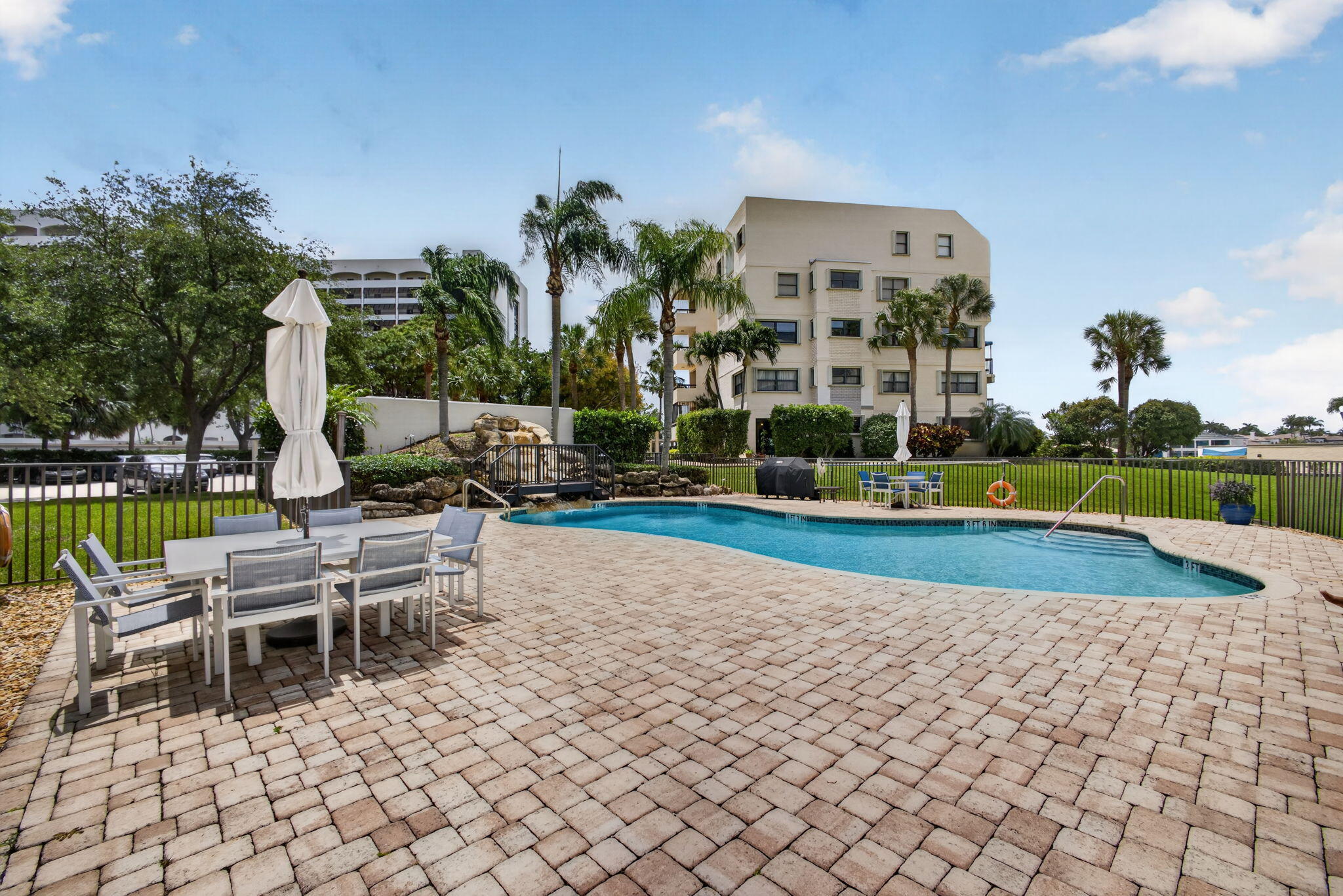 370 Golfview Road, Unit 503 North Palm Beach, FL 33408 - Photo 43 of 67 47-web-or-mls-5D1A6443
