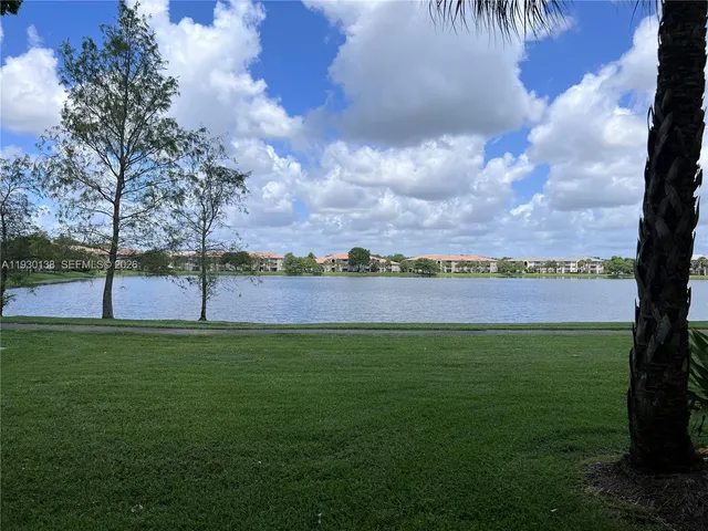 $2,600 | 5061 Wiles Road, Unit 102, Coconut Creek, FL 33073
