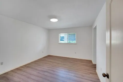 $400,000 | 1105 Greenbriar Lane, Arlington, TX 76013