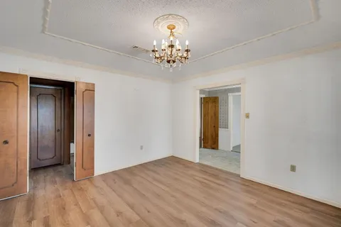 $400,000 | 1105 Greenbriar Lane, Arlington, TX 76013