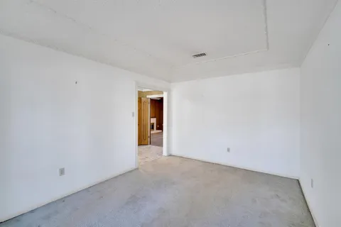 $400,000 | 1105 Greenbriar Lane, Arlington, TX 76013